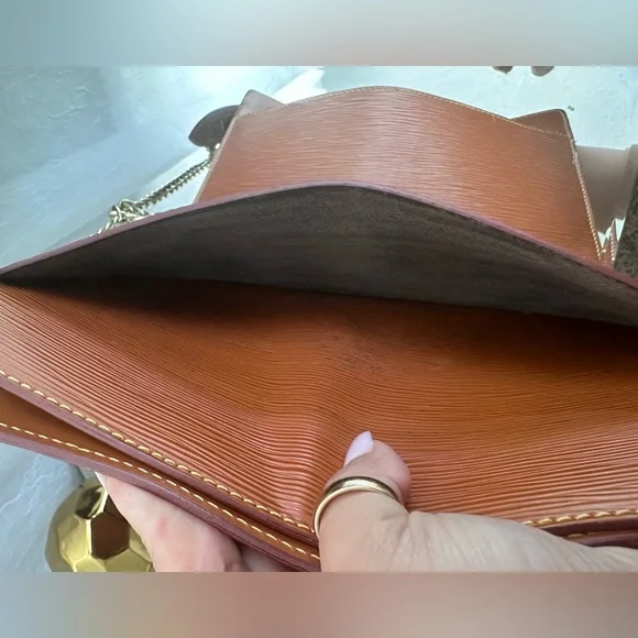 Louis Vuitton Homme - Picture 5 of 11